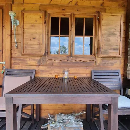 Wooden Cabin In Nature Troche Extérieur photo